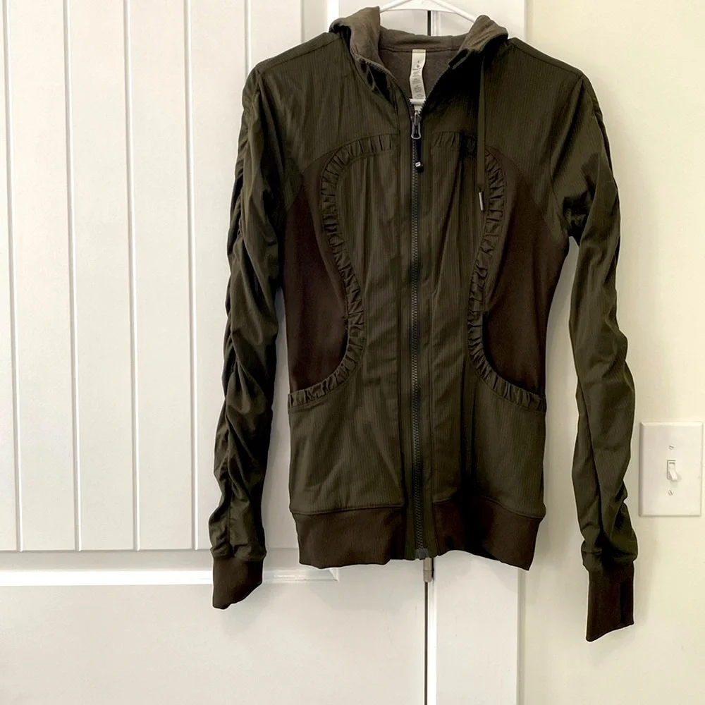 Lululemon Jacket - Picture 1 of 5